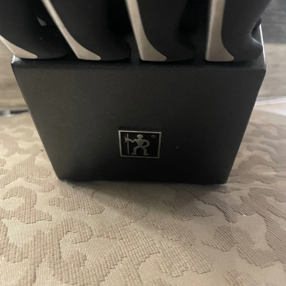 JA Henckels International Fine Edge Synergy 16 Pc Knife Block Set Black Silver